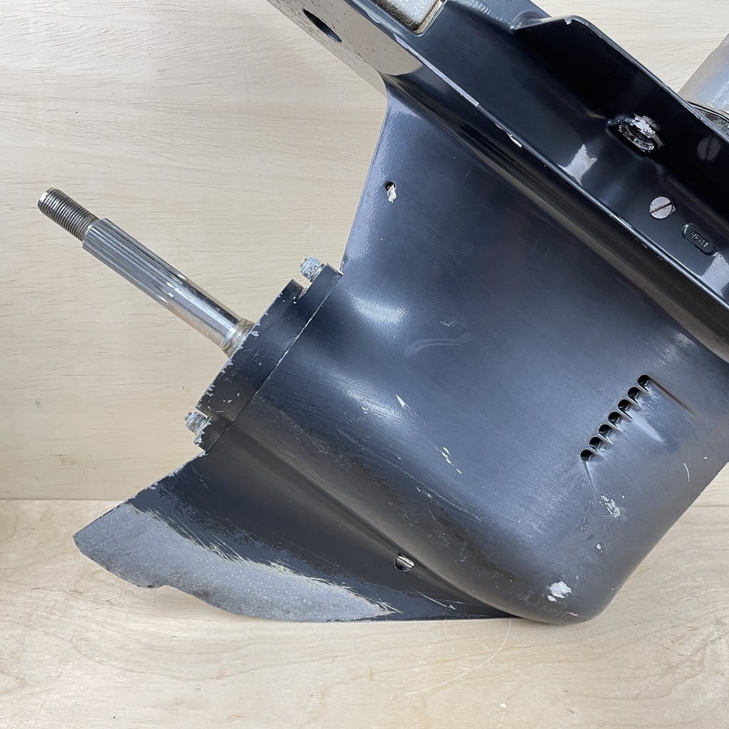 2005 Mercury 75HP 2 Stroke 20" L Lower Unit Gearcase Assembly 2.33:1 9011J37