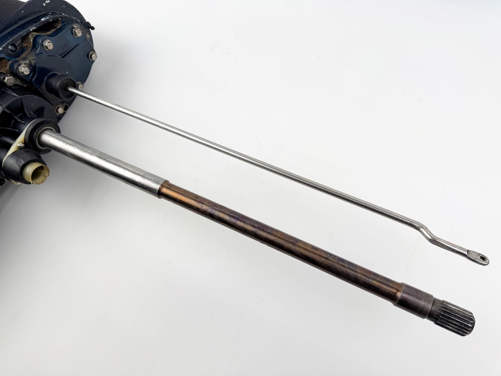 2012 Evinrude 250 HP 2 Etec Stroke Outboard 20" Lower Unit Gear Case 5007705 M1