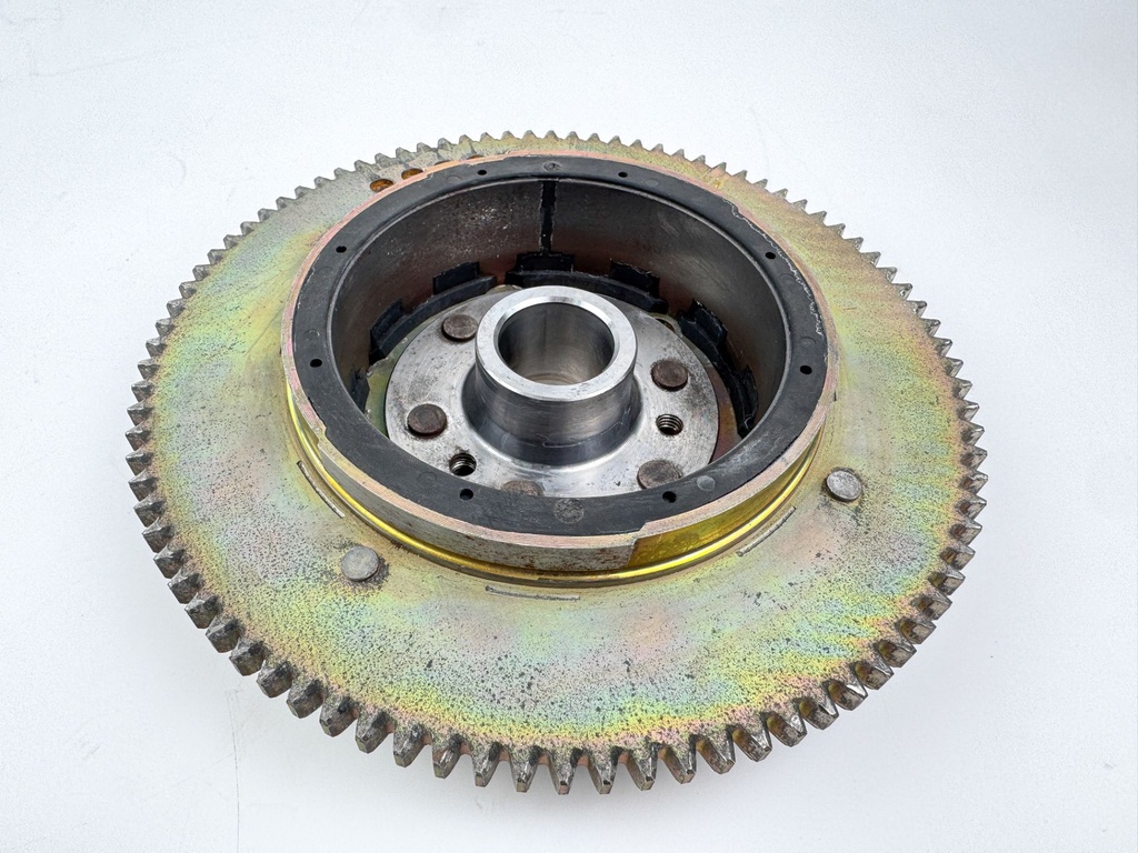 2002 Yamaha 50 HP 4 Stroke Outboard Flywheel Rotor 64J-85550-00-00 OEM