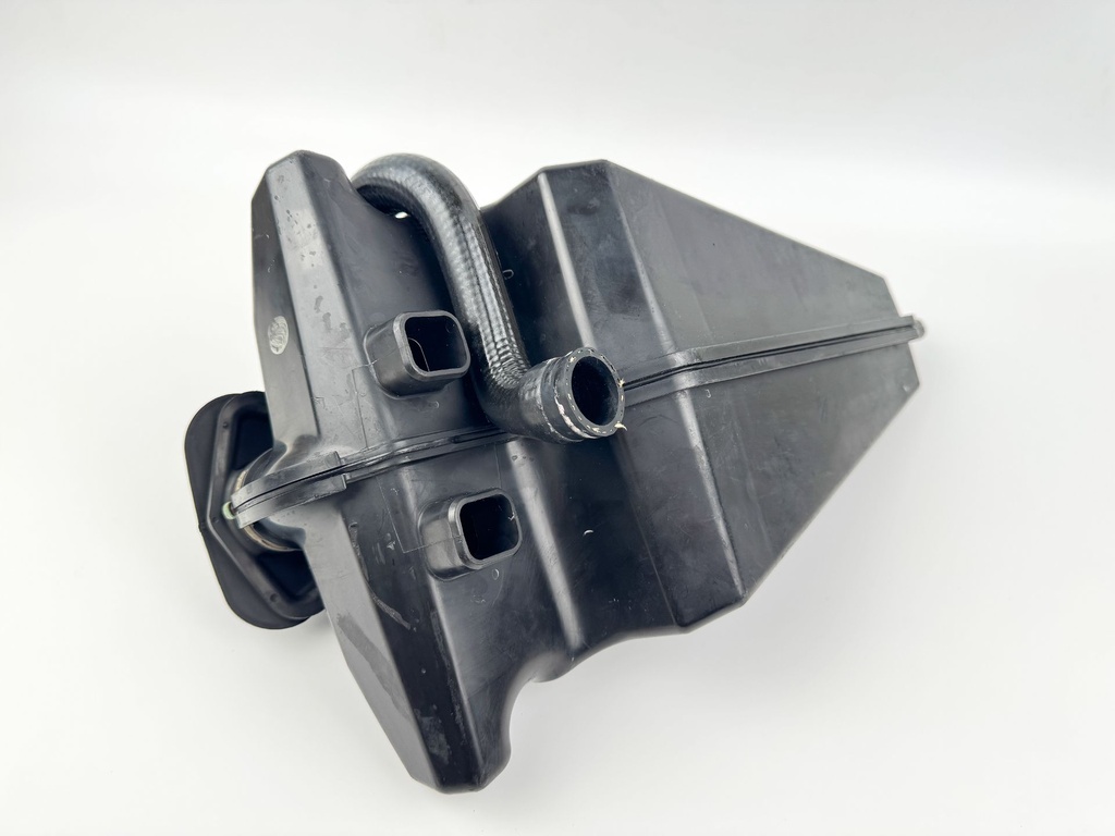 2012 Evinrude 250 HP 2 Stroke Outboard Muffler 5005699 OEM