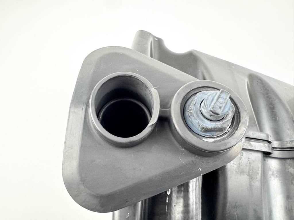 2012 Evinrude 250 HP 2 Stroke Outboard Muffler 5005699 OEM