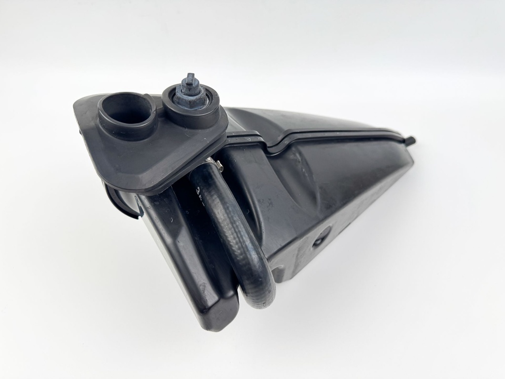 2012 Evinrude 250 HP 2 Stroke Outboard Muffler 5005699 OEM