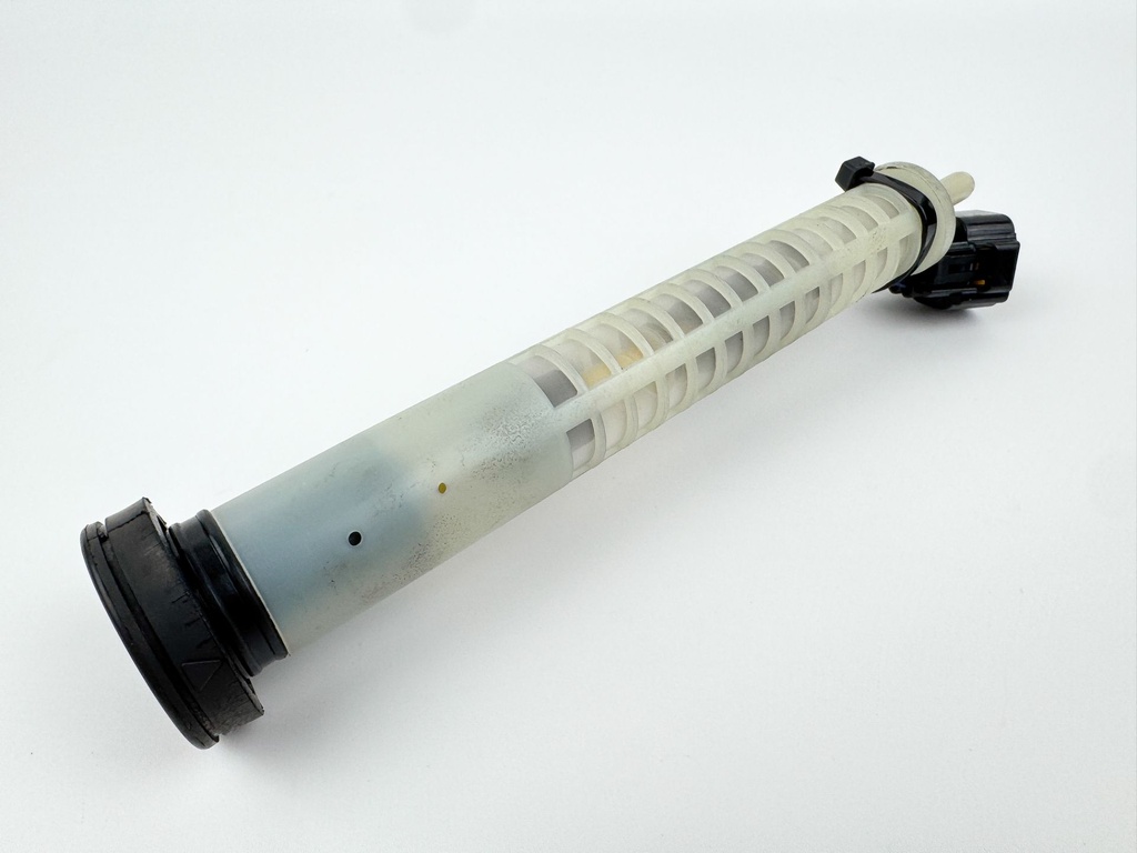 2005 Yamaha 300 HP HPDI 2 Stroke Outboard Oil Level Sensor 61A-85730-01-00 OEM