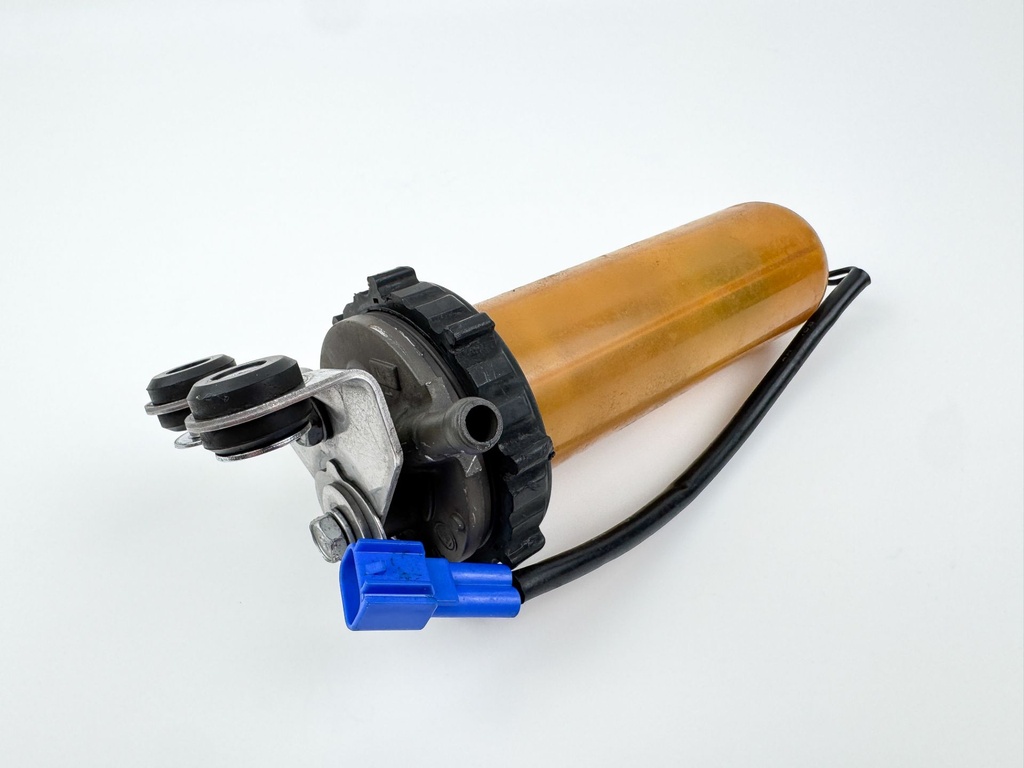 2005 Yamaha 300 HP HPDI 2 Stroke Outboard Fuel Filter Assembly 68F-24560-10-00 OEM