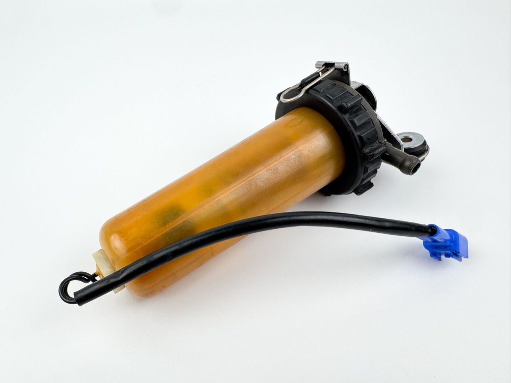 2005 Yamaha 300 HP HPDI 2 Stroke Outboard Fuel Filter Assembly 68F-24560-10-00 OEM