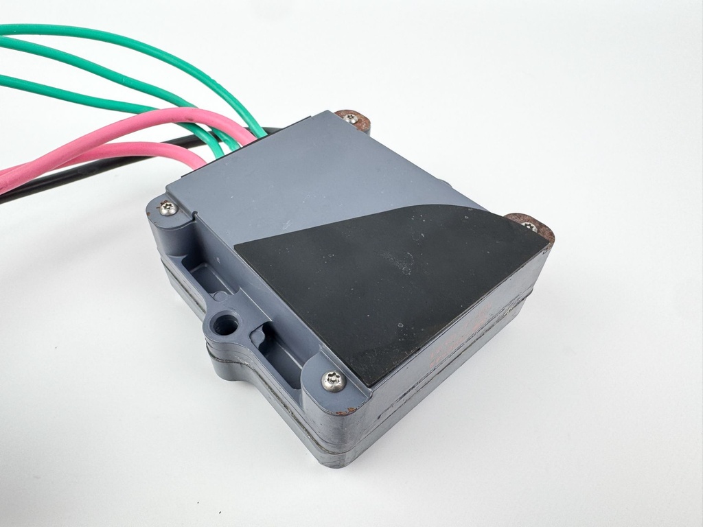 2005 Yamaha 300 HP HPDI 2 Stroke Outboard Rectifier & Regulator 60V-81960-01-00 OEM