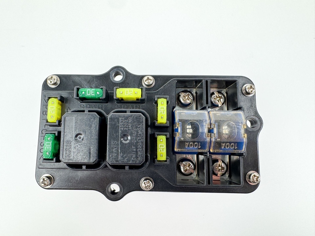 2005 Yamaha 300 HP HPDI 2 Stroke Outboard Fuse Box 60V-82170-01-00 OEM