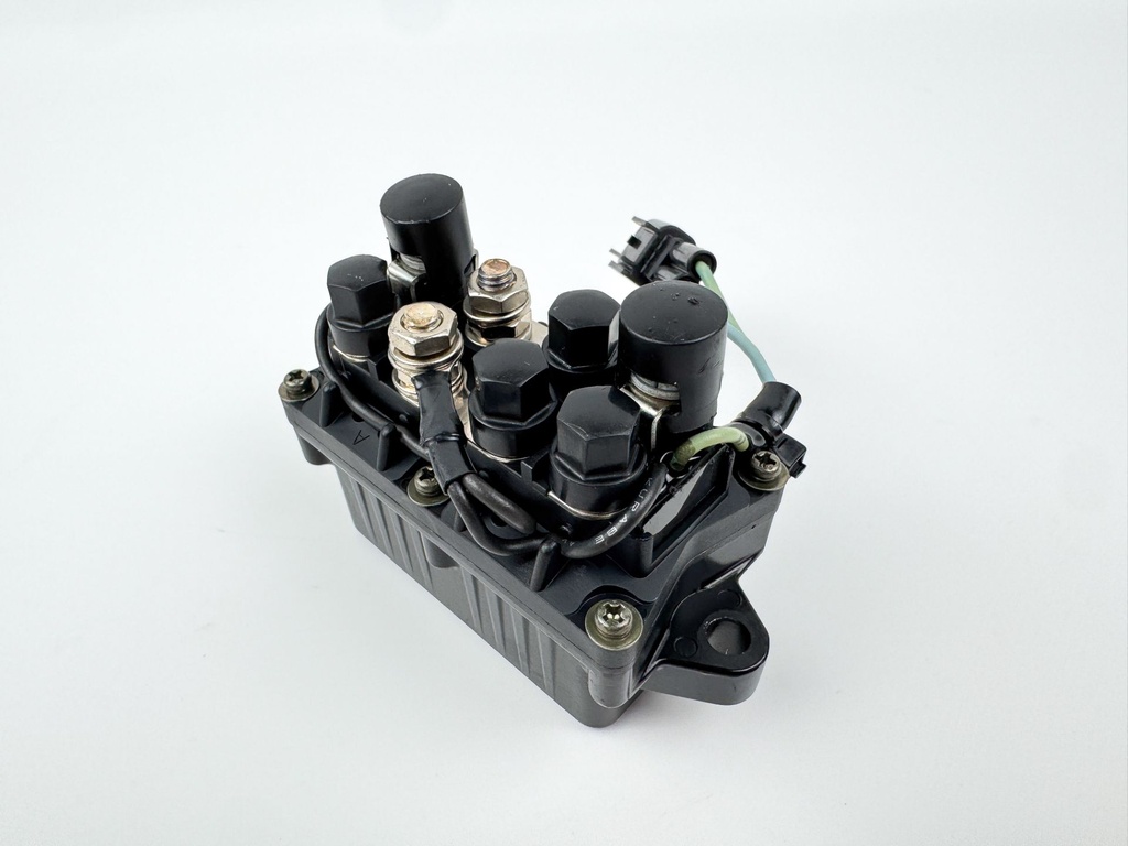 2005 Yamaha 300 HP HPDI 2 Stroke Outboard Trim Tilt Relay 60V-81950-00-00 OEM