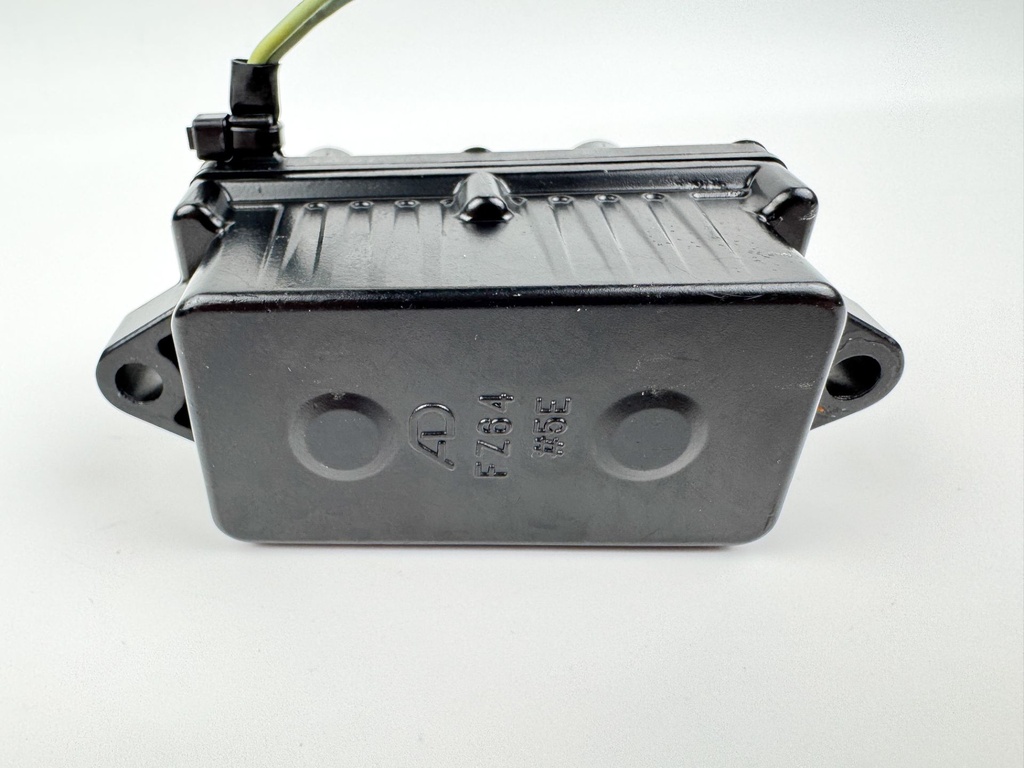 2005 Yamaha 300 HP HPDI 2 Stroke Outboard Trim Tilt Relay 60V-81950-00-00 OEM