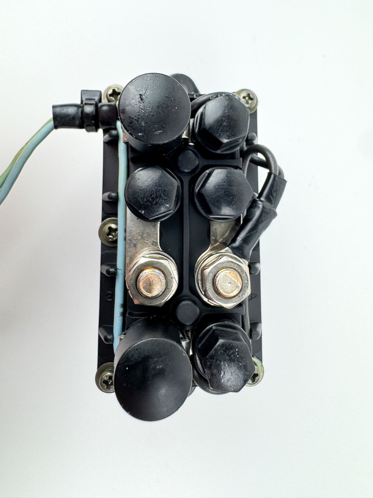 2005 Yamaha 300 HP HPDI 2 Stroke Outboard Trim Tilt Relay 60V-81950-00-00 OEM
