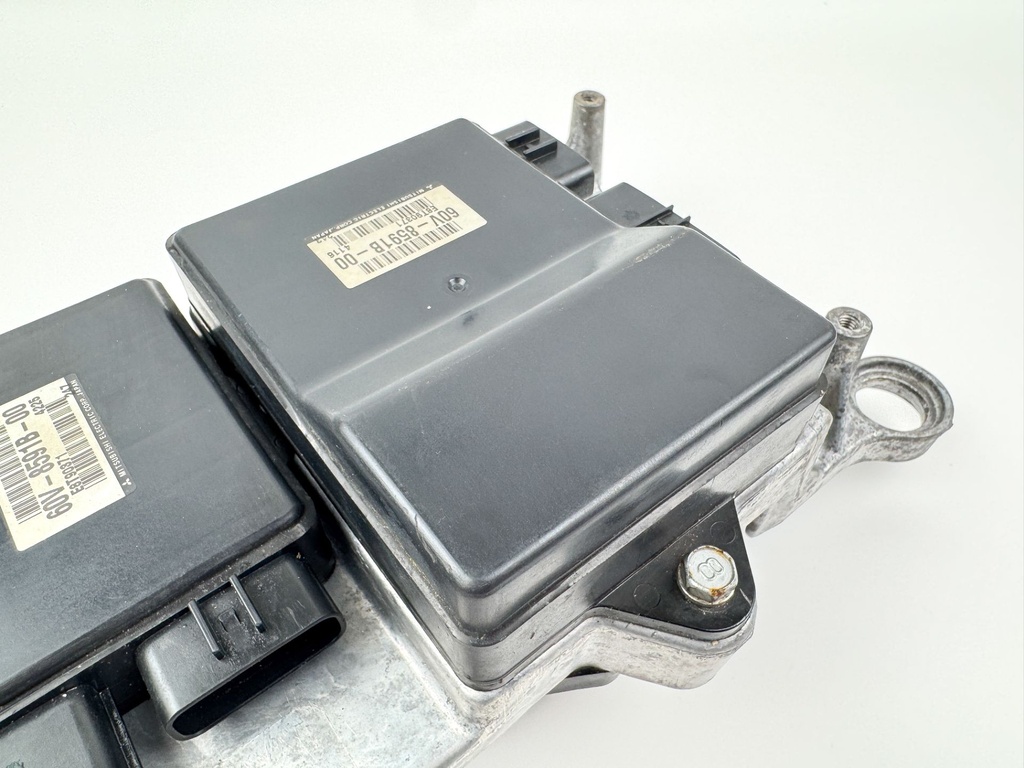 2005 Yamaha 300 HP 2 HPDI Stroke Outboard Engine Control Unit ECU 6D0-8591A-11-00 OEM