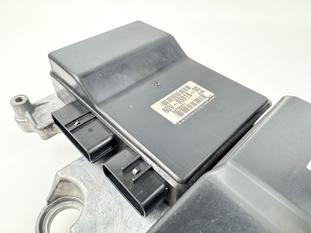 2005 Yamaha 300 HP 2 HPDI Stroke Outboard Engine Control Unit ECU 6D0-8591A-11-00 OEM