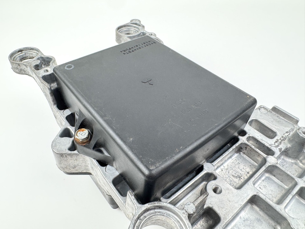 2005 Yamaha 300 HP 2 HPDI Stroke Outboard Engine Control Unit ECU 6D0-8591A-11-00 OEM