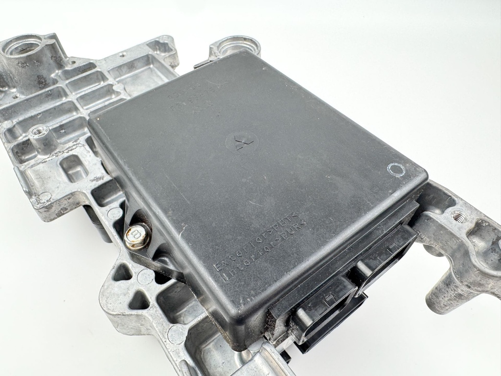 2005 Yamaha 300 HP 2 HPDI Stroke Outboard Engine Control Unit ECU 6D0-8591A-11-00 OEM