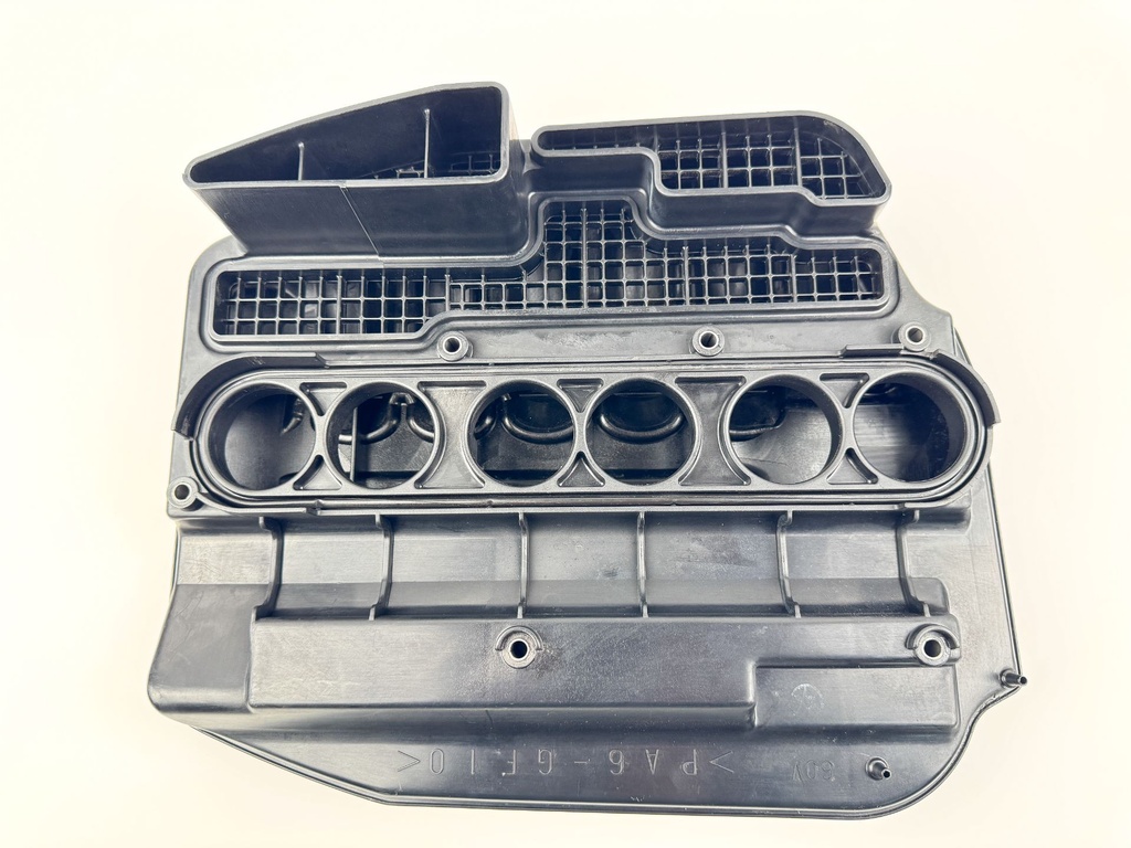 2005 Yamaha 300 HP HPDI 2 Stroke Outboard Intake Air Silencer Assembly 60V-14440-00-00 OEM