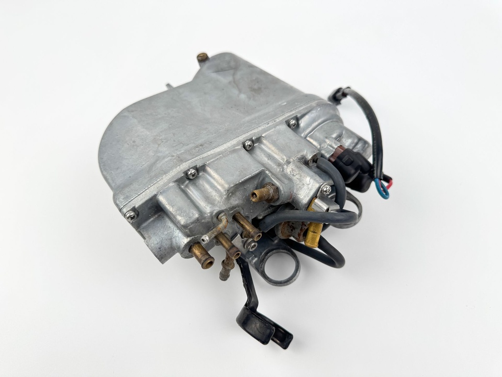 2005 Yamaha 300 HP 2 Stroke Outboard VST Float Chamber Assembly 60V-14980-00-00 Parts