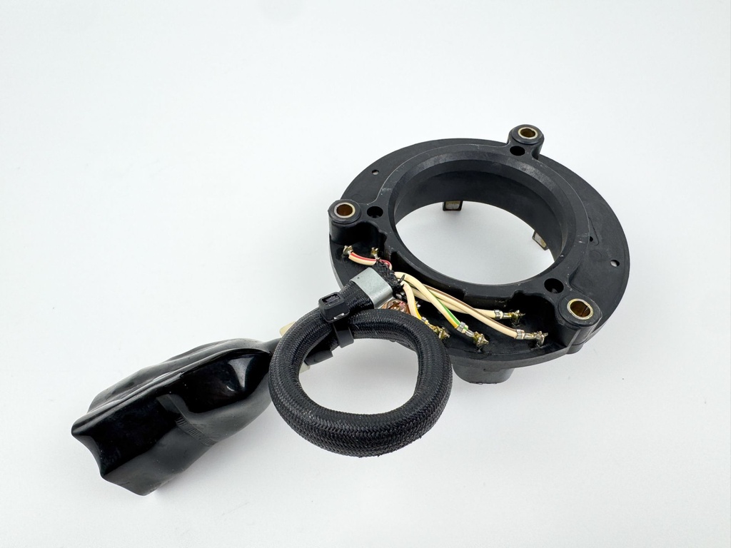 2005 Yamaha 300 HP 2 Stroke Outboard Coil Pulser Base Stator Assembly 60V-85580-00-00 OEM