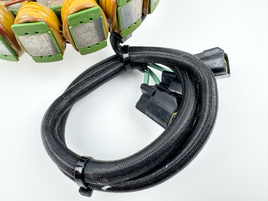 2005 Yamaha 300 HP 2 Stroke Outboard Coil Pulser Base Stator Assembly 60V-85580-00-00 OEM