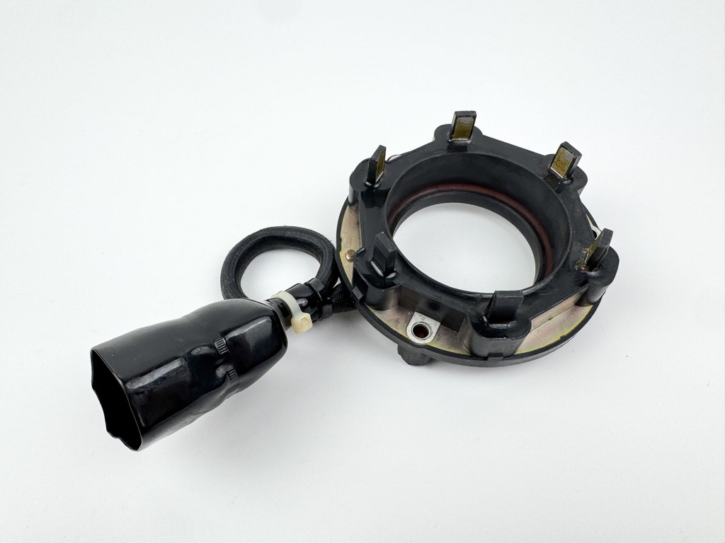 2005 Yamaha 300 HP 2 Stroke Outboard Coil Pulser Base Stator Assembly 60V-85580-00-00 OEM