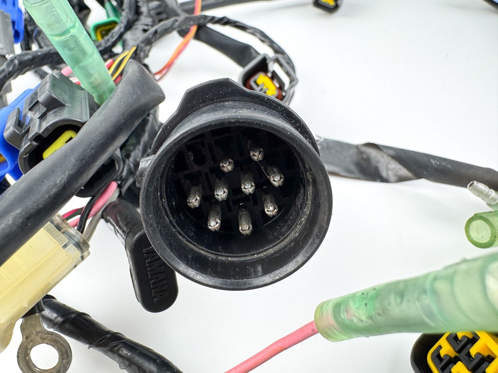 2005 Yamaha 300 HP HPDI 2 Stroke Outboard Engine Wire Harness 60V-82590-51-00 - Repair