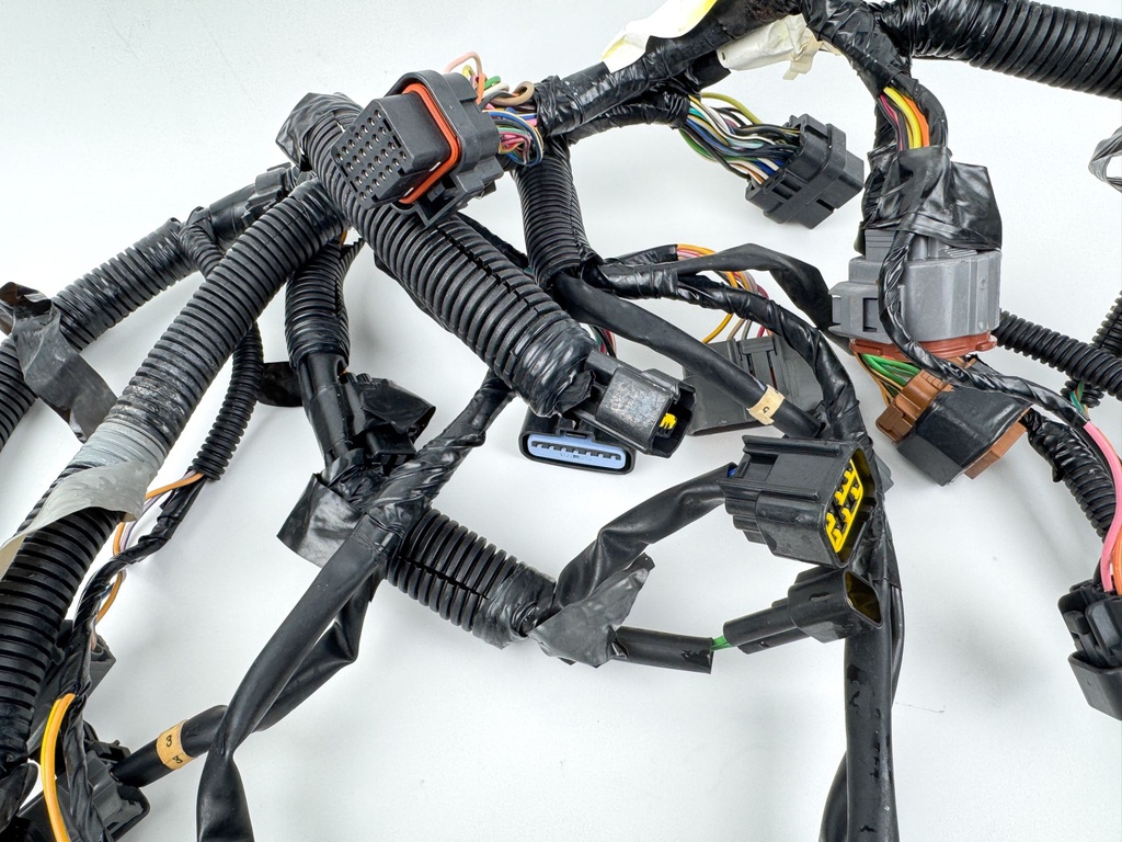 2005 Yamaha 300 HP HPDI 2 Stroke Outboard Engine Wire Harness 60V-82590-51-00 - Repair