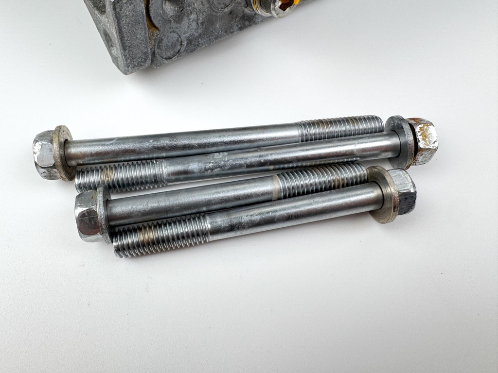 2005 Yamaha 300 HP HPDI 2 Stroke Outboard Fuel Injection Pump 60V-12170-00-00 OEM