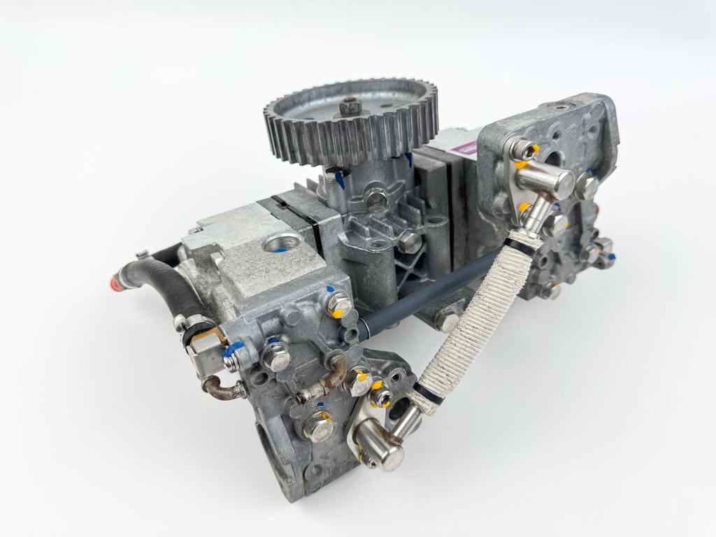 2005 Yamaha 300 HP HPDI 2 Stroke Outboard Fuel Injection Pump 60V-12170-00-00 OEM