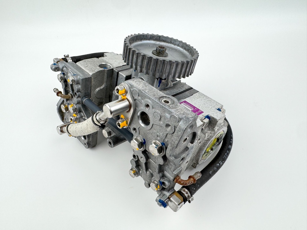 2005 Yamaha 300 HP HPDI 2 Stroke Outboard Fuel Injection Pump 60V-12170-00-00 OEM