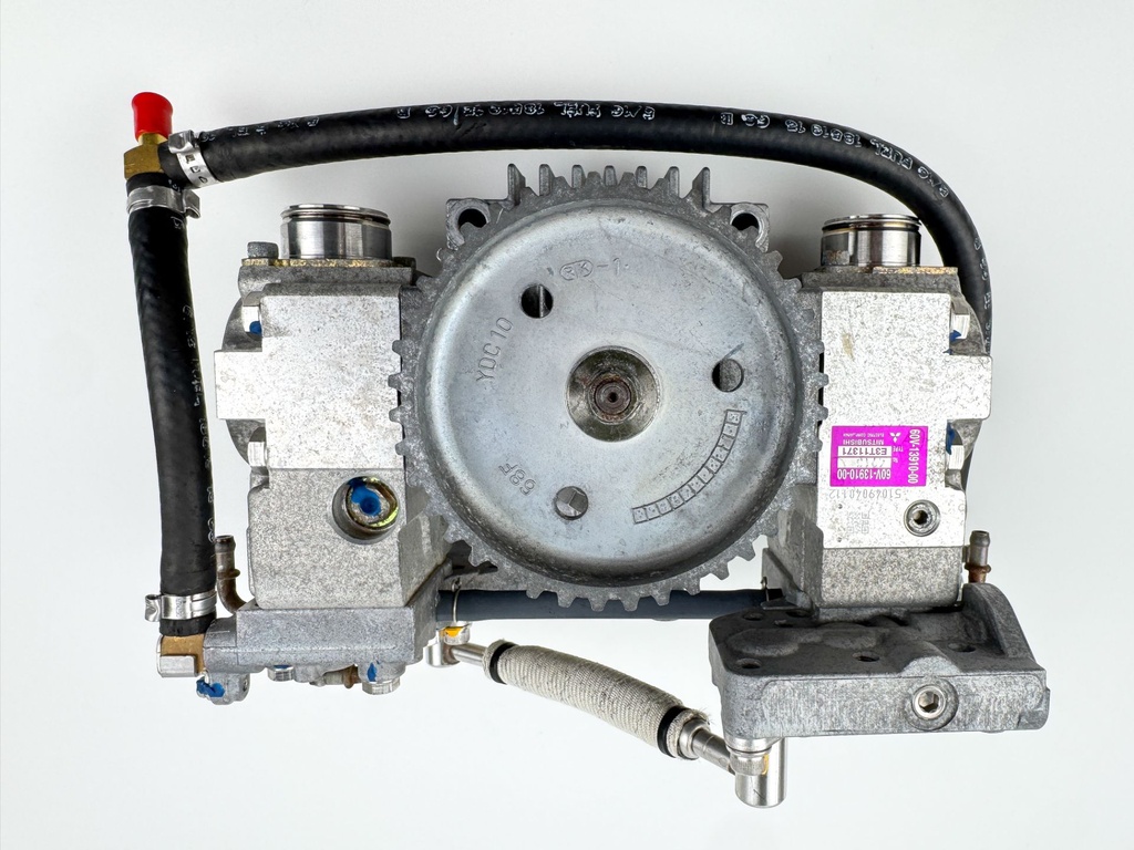 2005 Yamaha 300 HP HPDI 2 Stroke Outboard Fuel Injection Pump 60V-12170-00-00 OEM