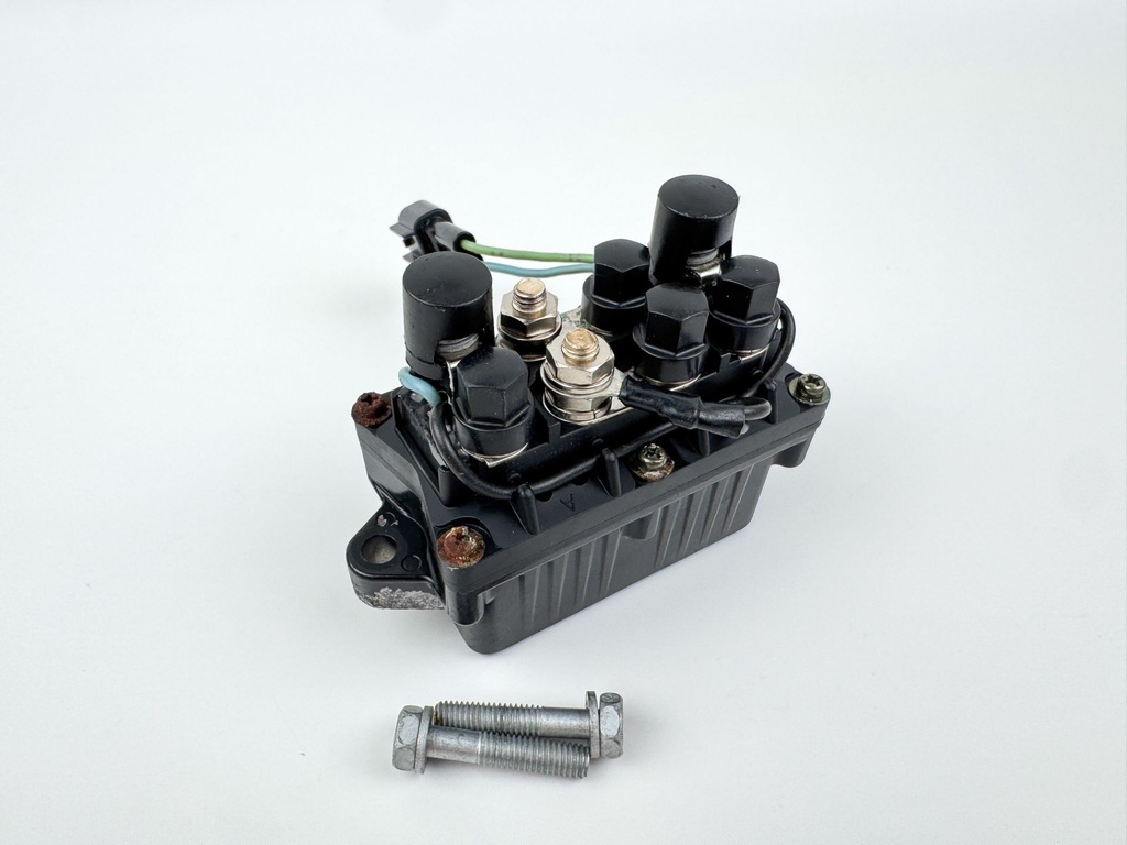2005 Yamaha 300 HP HPDI 2 Stroke Outboard Trim Tilt Relay 60V-81950-00-00 OEM