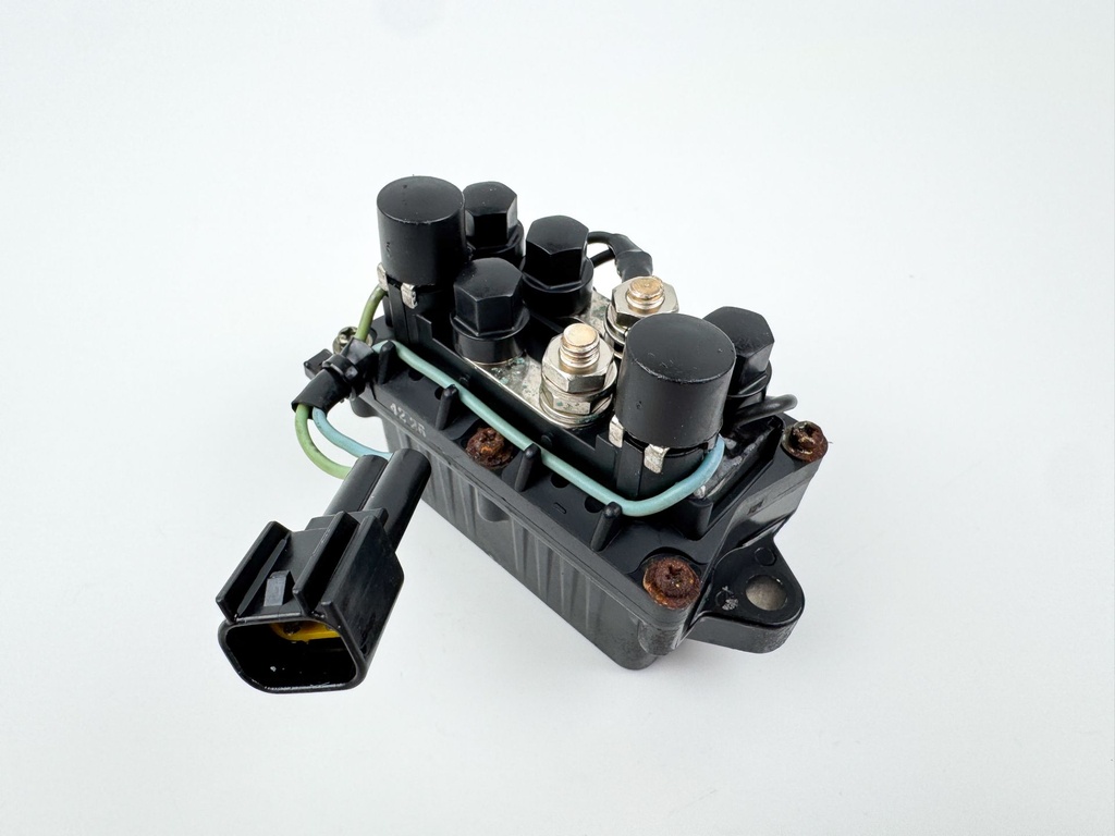 2005 Yamaha 300 HP HPDI 2 Stroke Outboard Trim Tilt Relay 60V-81950-00-00 OEM