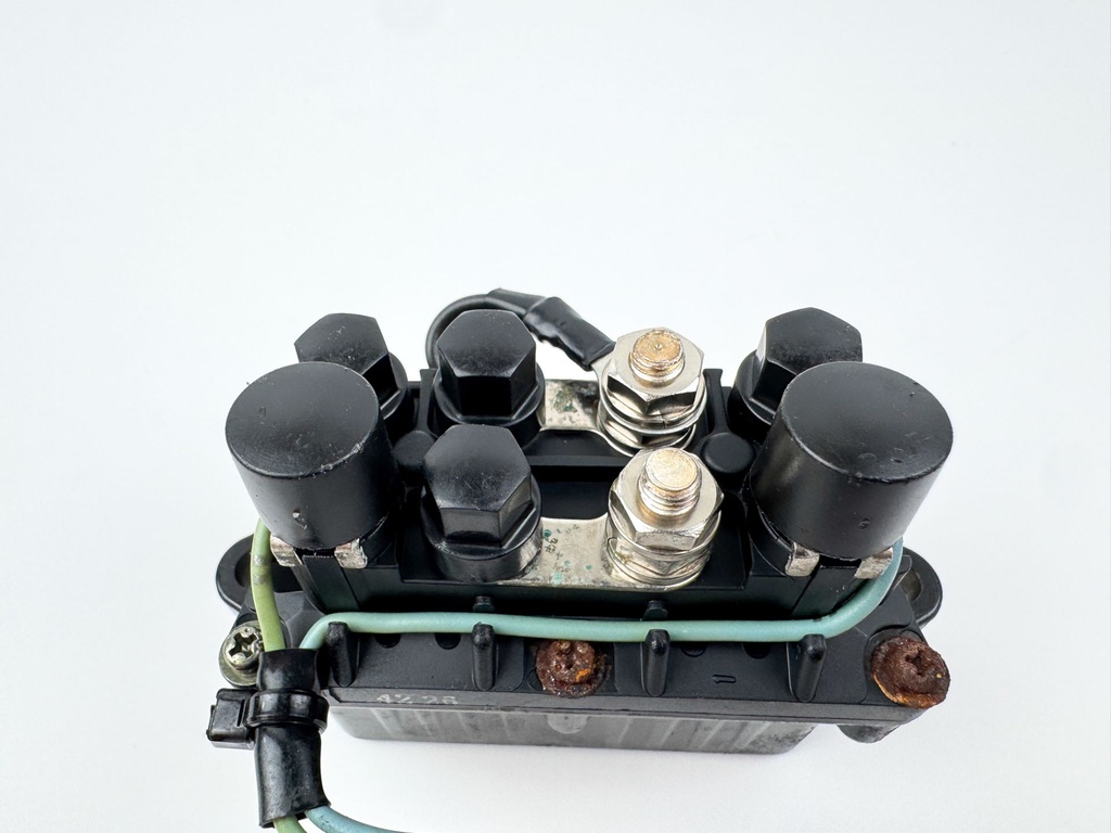 2005 Yamaha 300 HP HPDI 2 Stroke Outboard Trim Tilt Relay 60V-81950-00-00 OEM