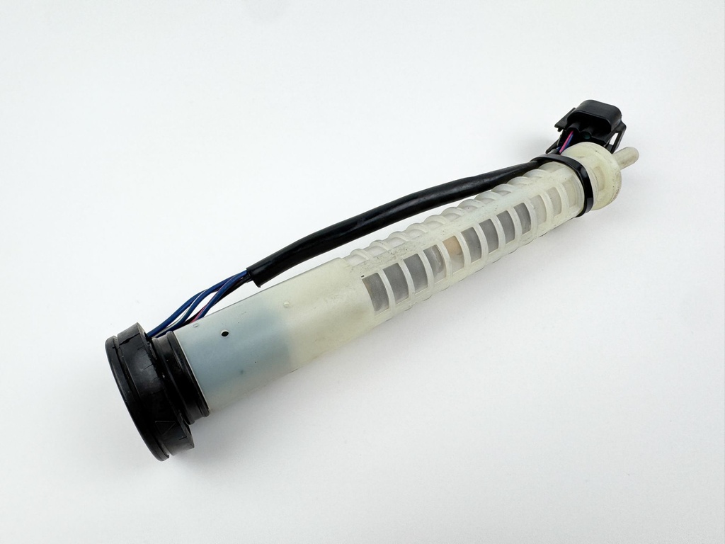 2005 Yamaha 300 HP HPDI 2 Stroke Outboard Oil Level Sensor 61A-85730-01-00 OEM