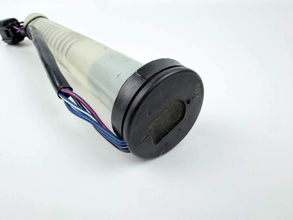 2005 Yamaha 300 HP HPDI 2 Stroke Outboard Oil Level Sensor 61A-85730-01-00 OEM