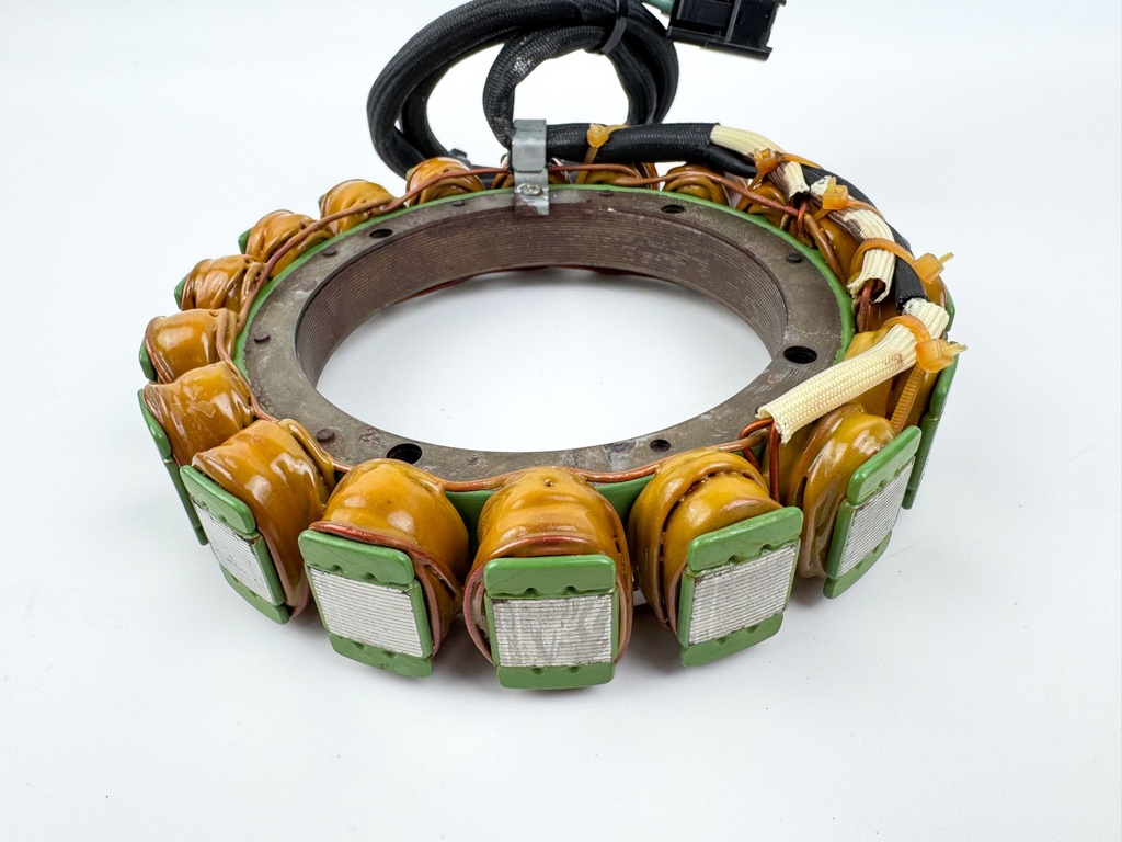 2005 Yamaha 300 HP HPDI 2 Stroke Outboard Coil Pulser Base Stator Assembly 60V-85580-00-00 OEM