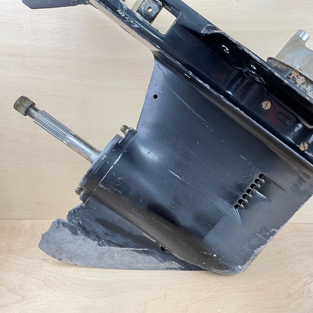 2004 Mercury 60HP 4 Stroke Outboard 20" Shaft Lower Unit Gear Case 2.33:1 9011G90