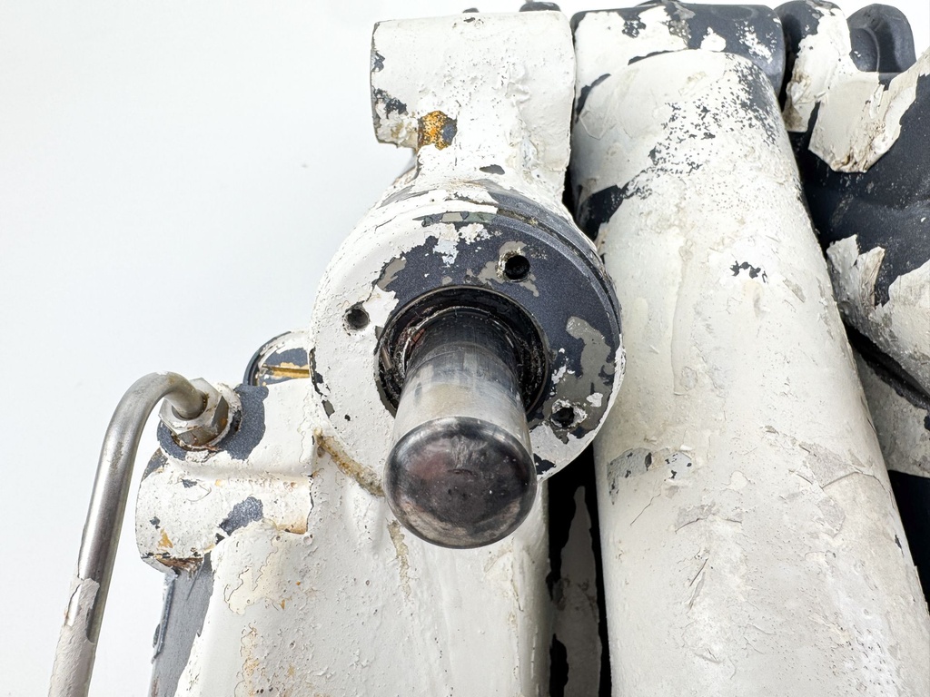 2005 Yamaha 300 HP HPDI 2 Stroke Outboard Power Trim Tilt Unit 60V-43800-00-4D OEM