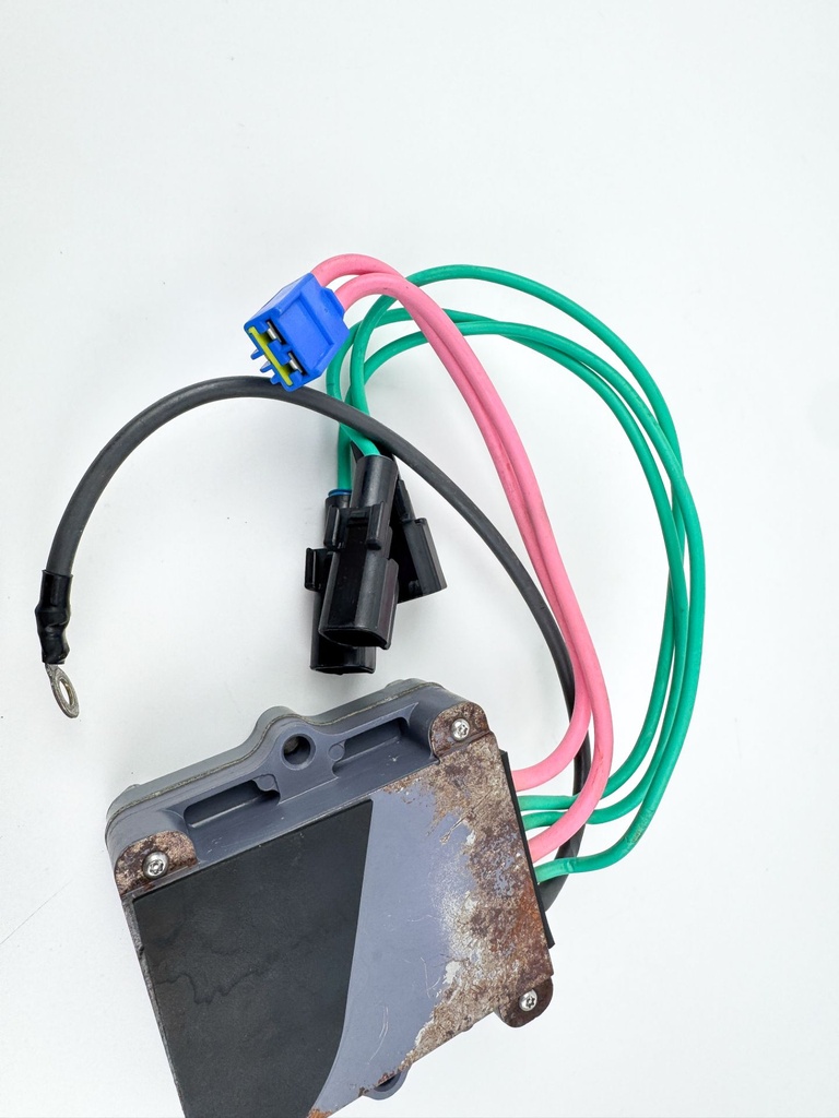 2005 Yamaha 300 HP HPDI 2 Stroke Outboard Rectifier & Regulator 60V-81960-01-00 OEM