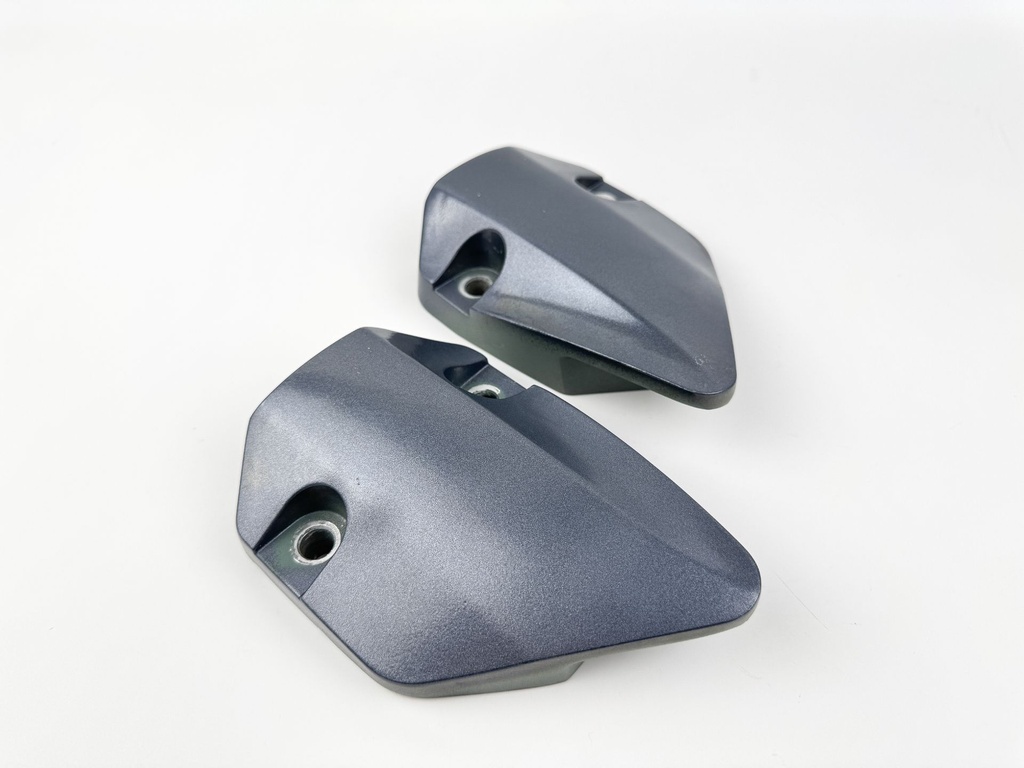 2006 Yamaha 150 HP 4 Stroke Outboard Lower Mount Covers Set 63P-44556-00-8D OEM