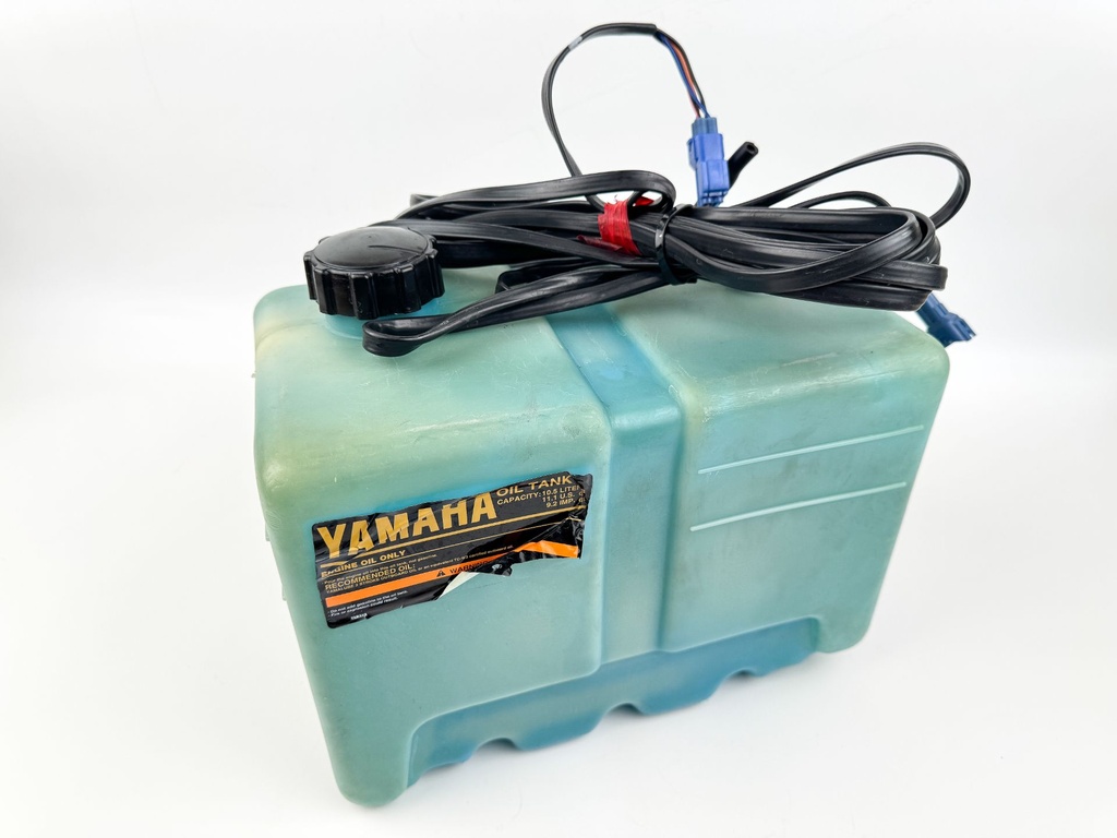 Yamaha Outboard Remote 2 Stroke Oil Tank Assembly With Pump 2.8 Gallons
