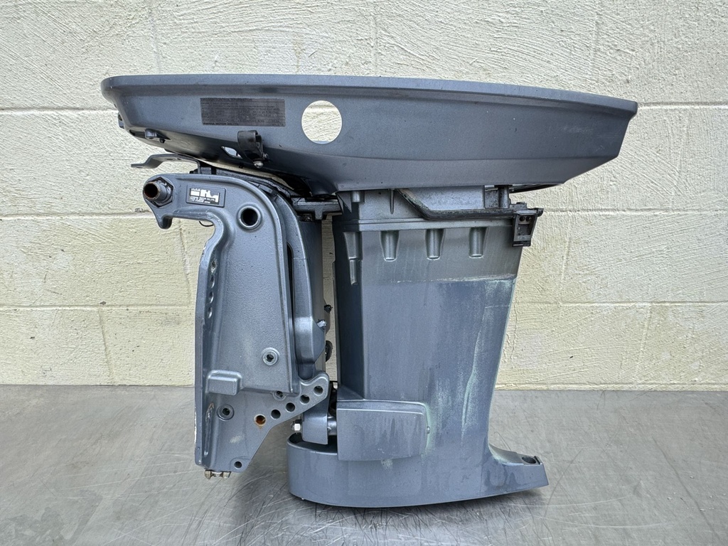 2006 Yamaha 90 HP 2 Stroke Outboard Complete Midsection & Swivel Bracket 20"