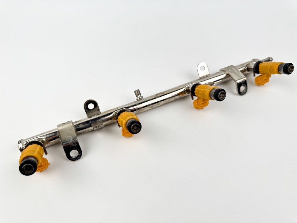 2004 Yamaha 150 HP 4 Stroke Outboard Fuel Injector Set W/ Rail 63P-13160-00-00 OEM