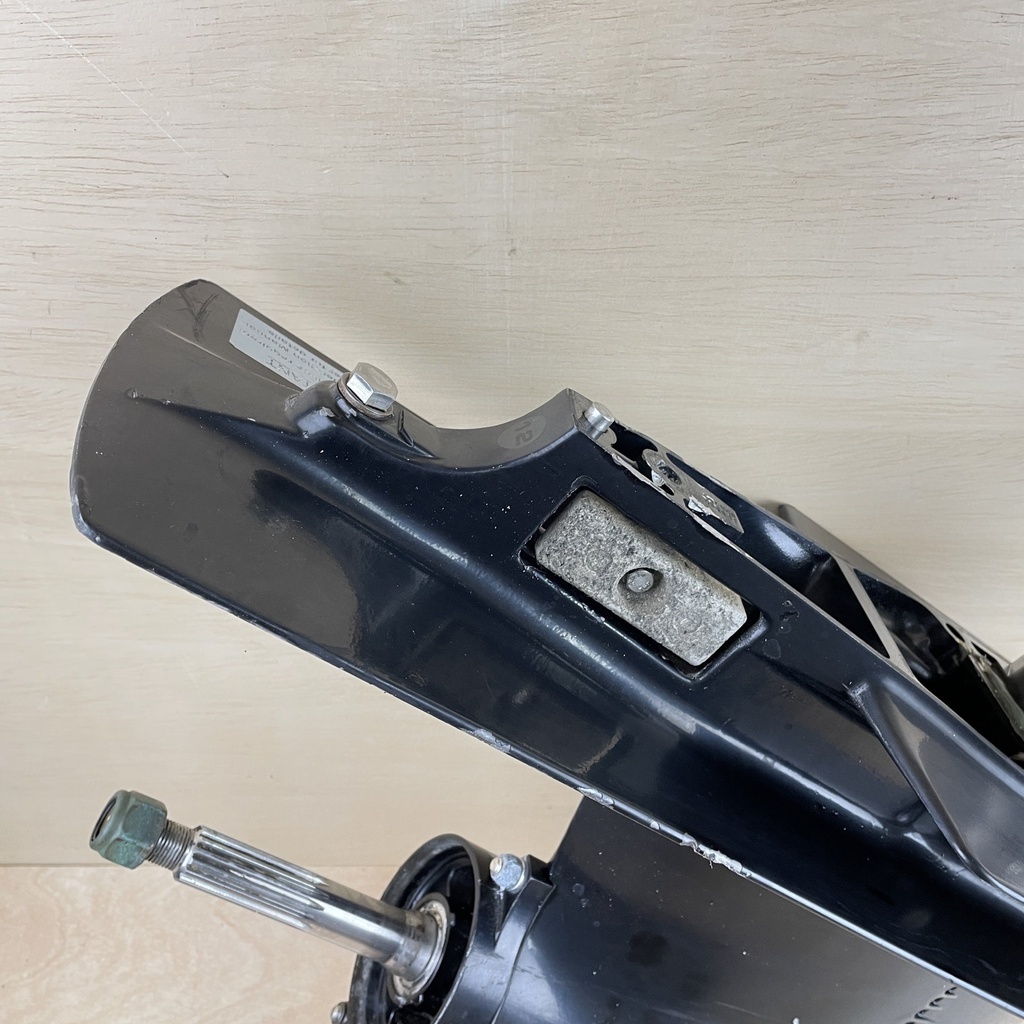 2004 Mercury 40HP BF 4 Stroke Outboard 20" Shaft Lower Unit Gearcase 2.33:1 9011G90