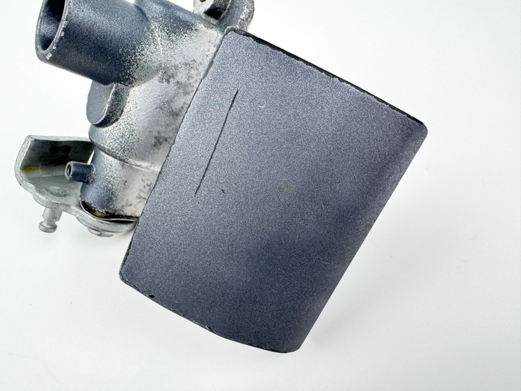 2004 Yamaha 150 HP 4 Stroke Outboard Latch Handle Set 63P-42815-00-8D OEM