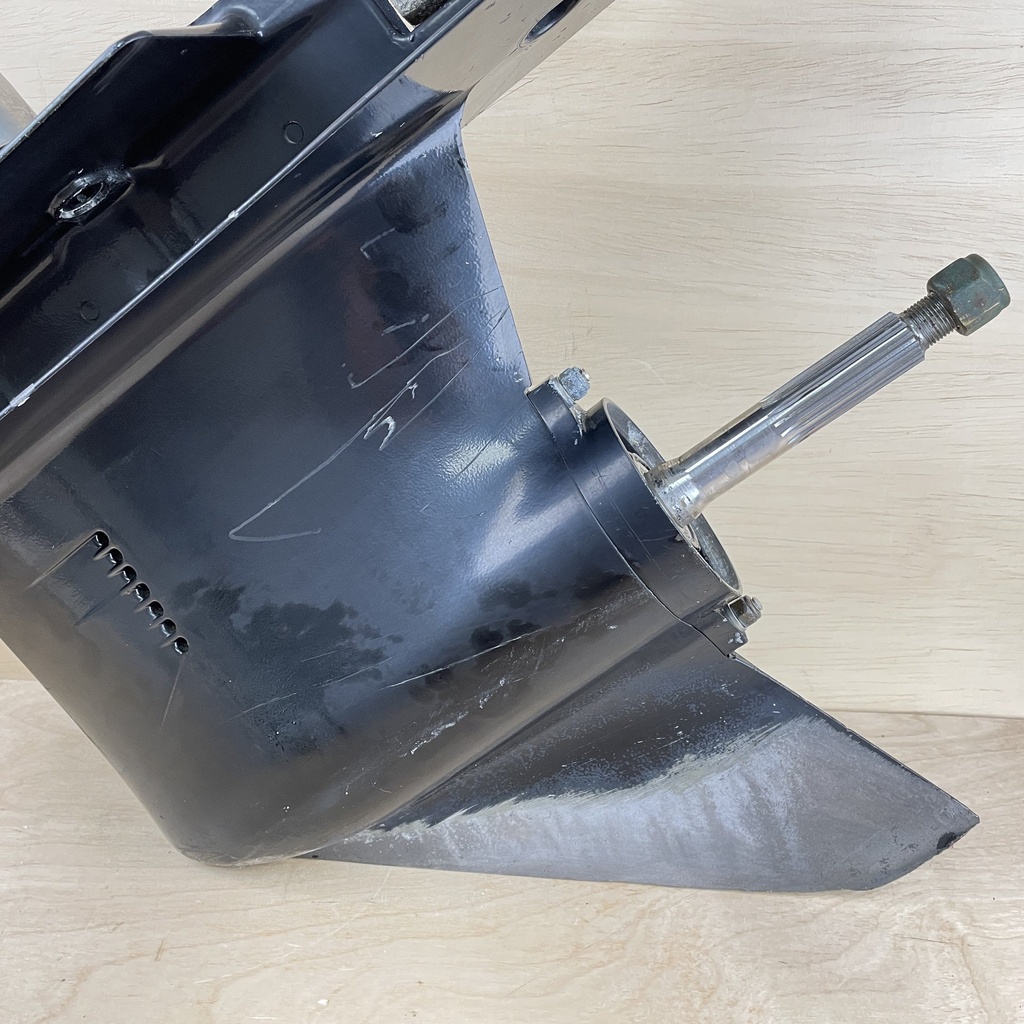 2004 Mercury 40HP BF 4 Stroke Outboard 20" Shaft Lower Unit Gearcase 2.33:1 9011G90