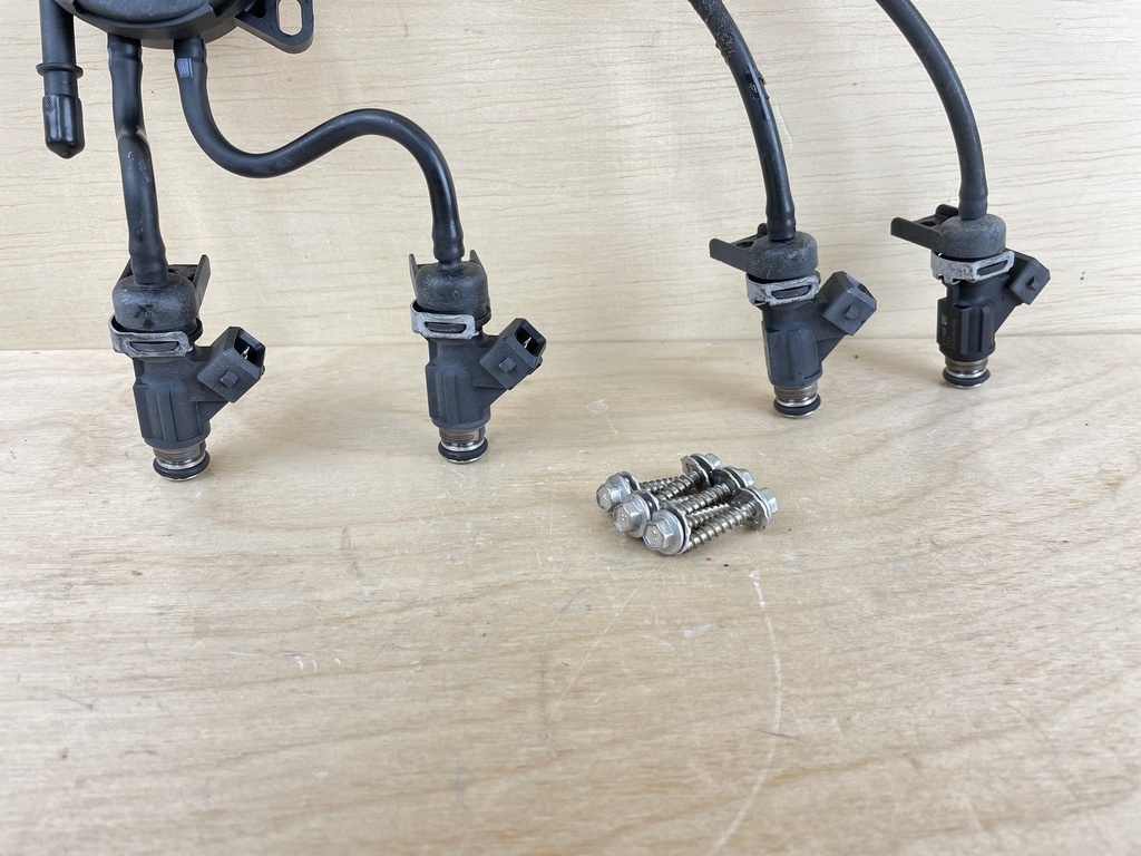 2004 Mercury 40HP 4 Stroke Outboard Fuel Injectors TFI System  892123002 879887T