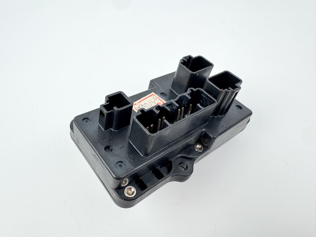 2004 Yamaha 150 HP 4 Stroke Outboard Fuse Box 63P-82170-00-00 OEM