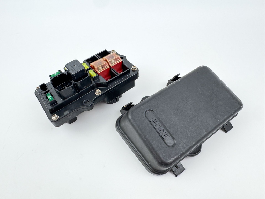 2004 Yamaha 150 HP 4 Stroke Outboard Fuse Box 63P-82170-00-00 OEM