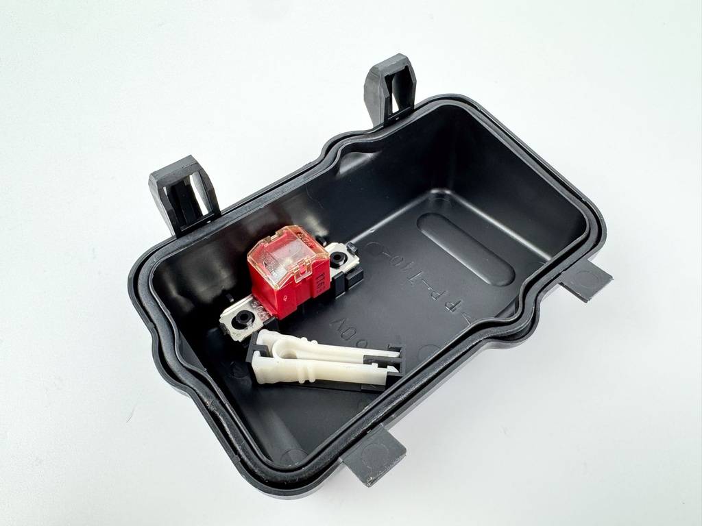 2004 Yamaha 150 HP 4 Stroke Outboard Fuse Box 63P-82170-00-00 OEM