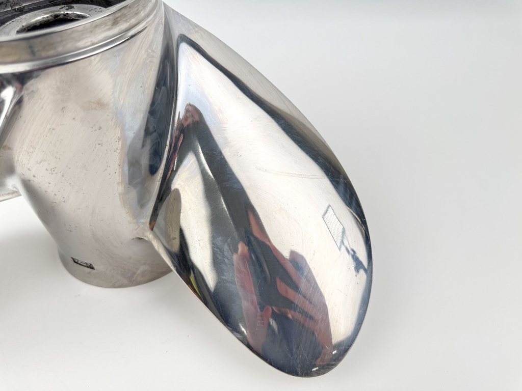 Yamaha Stainless Steel 3 Blade Prop Propeller 15 1/4" x 19P RH Standard